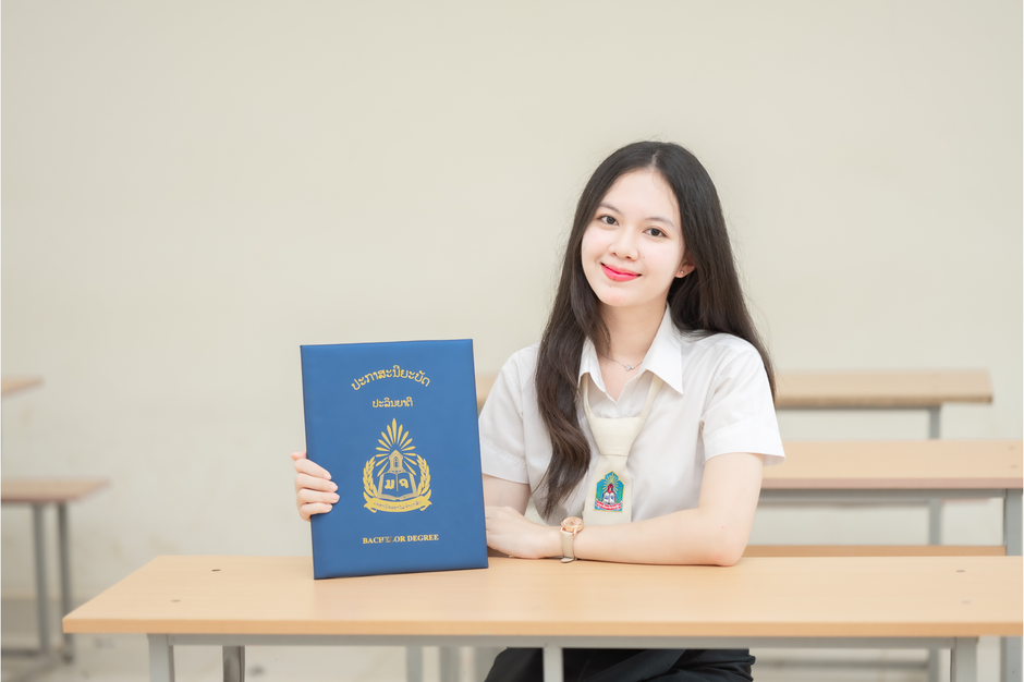 TEFL vs CELTA: Choose the Best Certificate