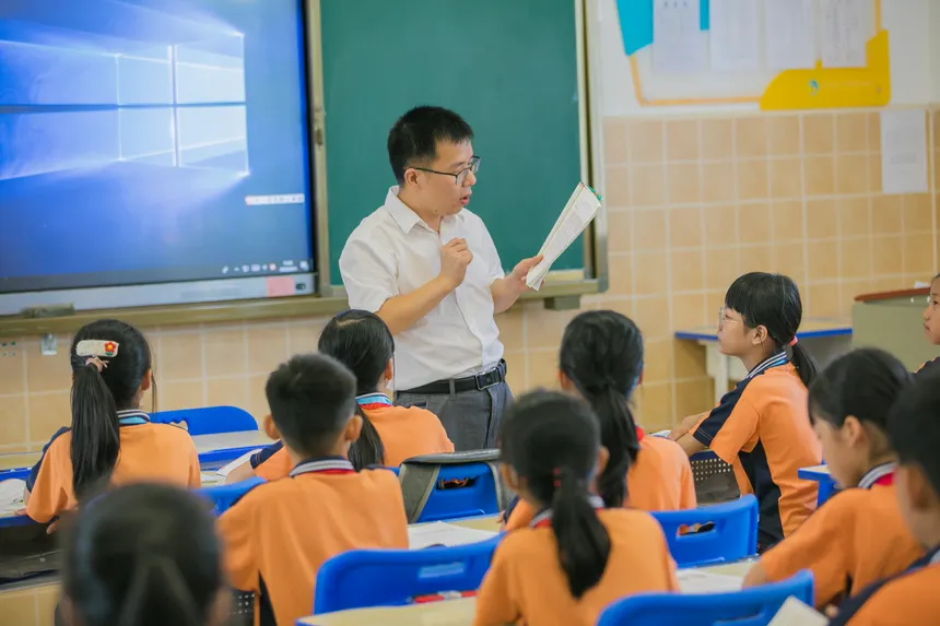 TEFL Certification Levels Explained: 120-hour vs 180-hour vs 300-hour Courses