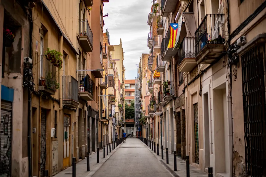 Explore the picturesque balconies and facades of Barcelona's Gothic Quarter.